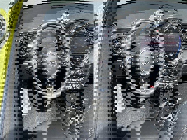 Used 2022 MINI Cooper S image 19