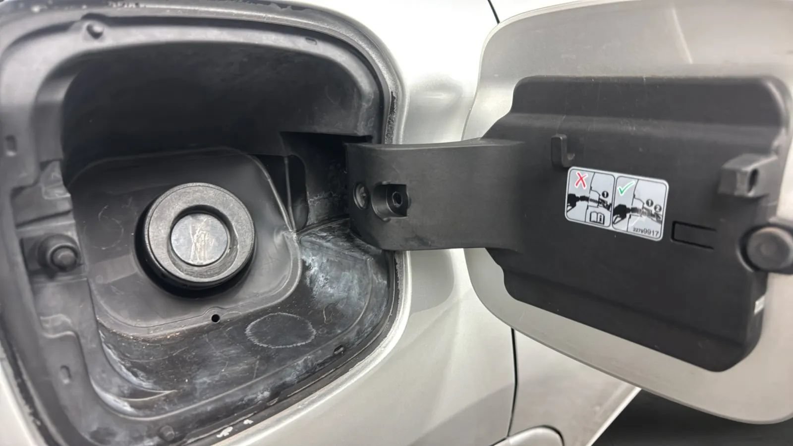 Used 2018 Buick Envision Essence AWD/4WD image 27