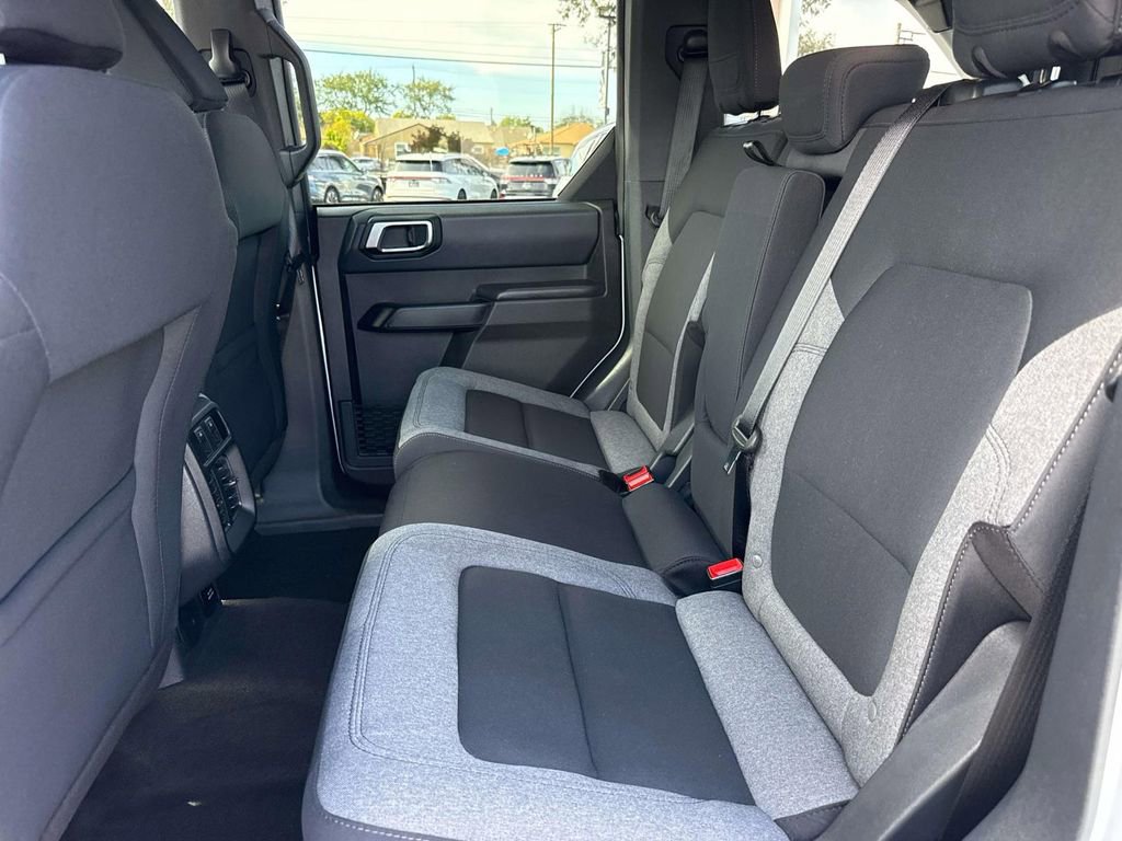 Used 2025 Ford Bronco Big Bend image 11