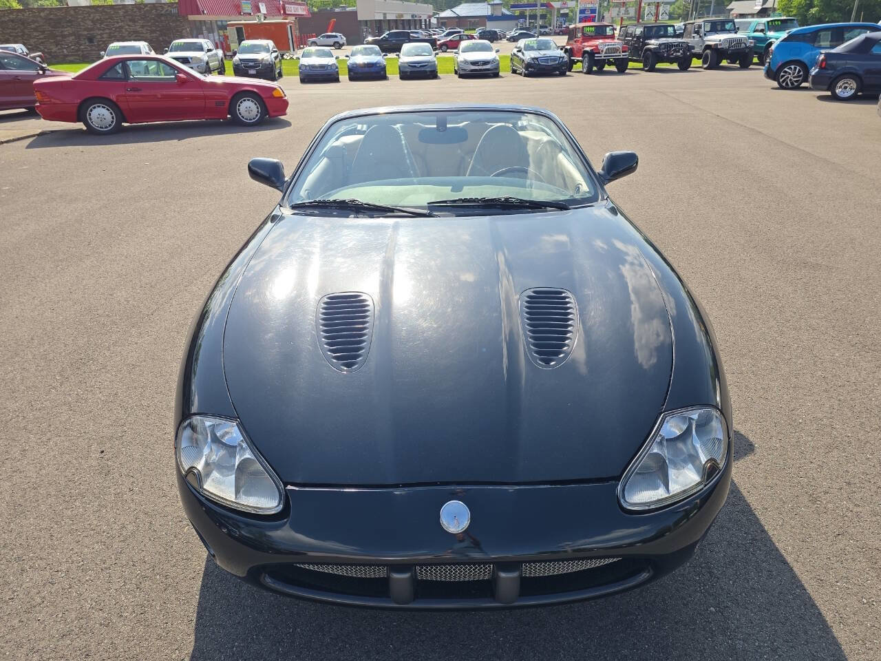 Used 2000 Jaguar XK8 Convertible image 13