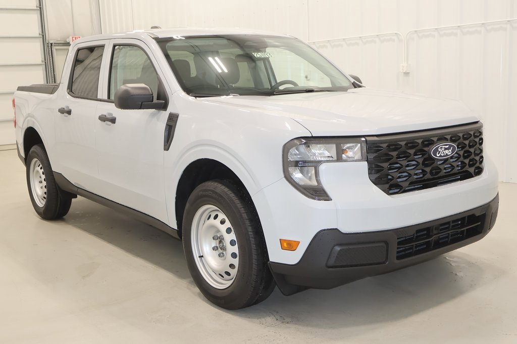 New 2025 Ford Maverick XL image 2