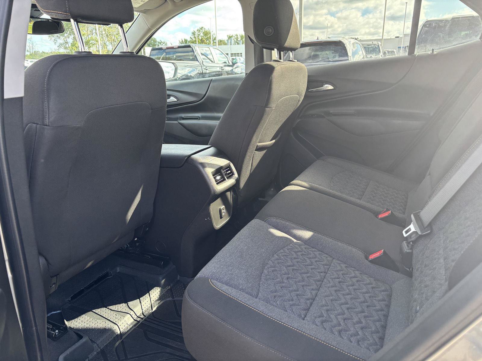 Used 2024 Chevrolet Equinox LT w/ LPO, Floor Liner Package FWD image 17