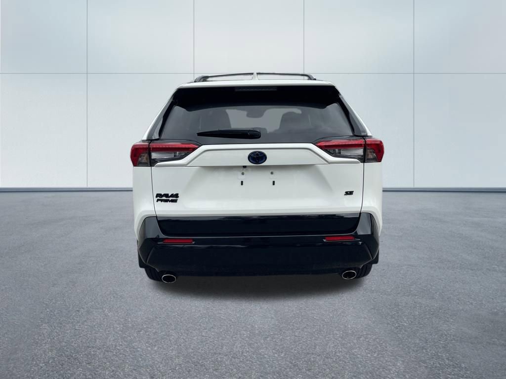 Used 2024 Toyota RAV4 SE w/ Weather & Moonroof Package image 6