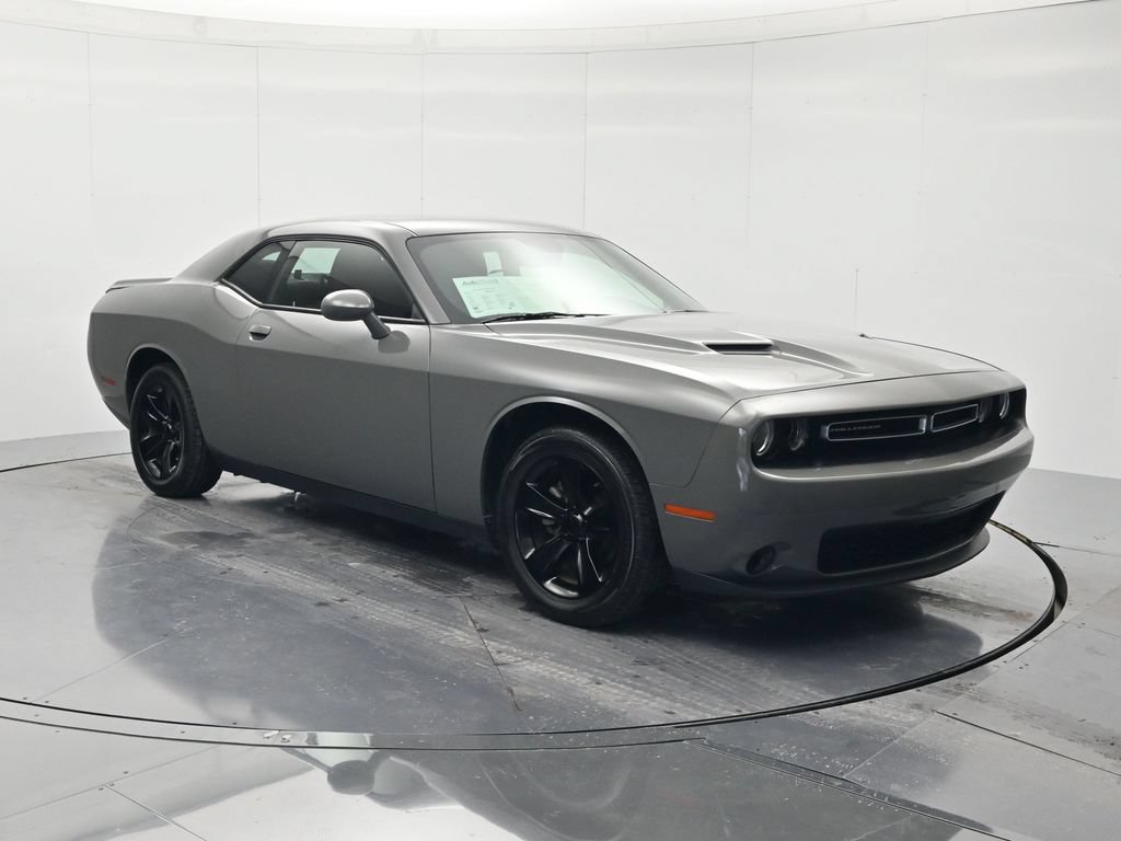Used 2023 Dodge Challenger SXT RWD image 3