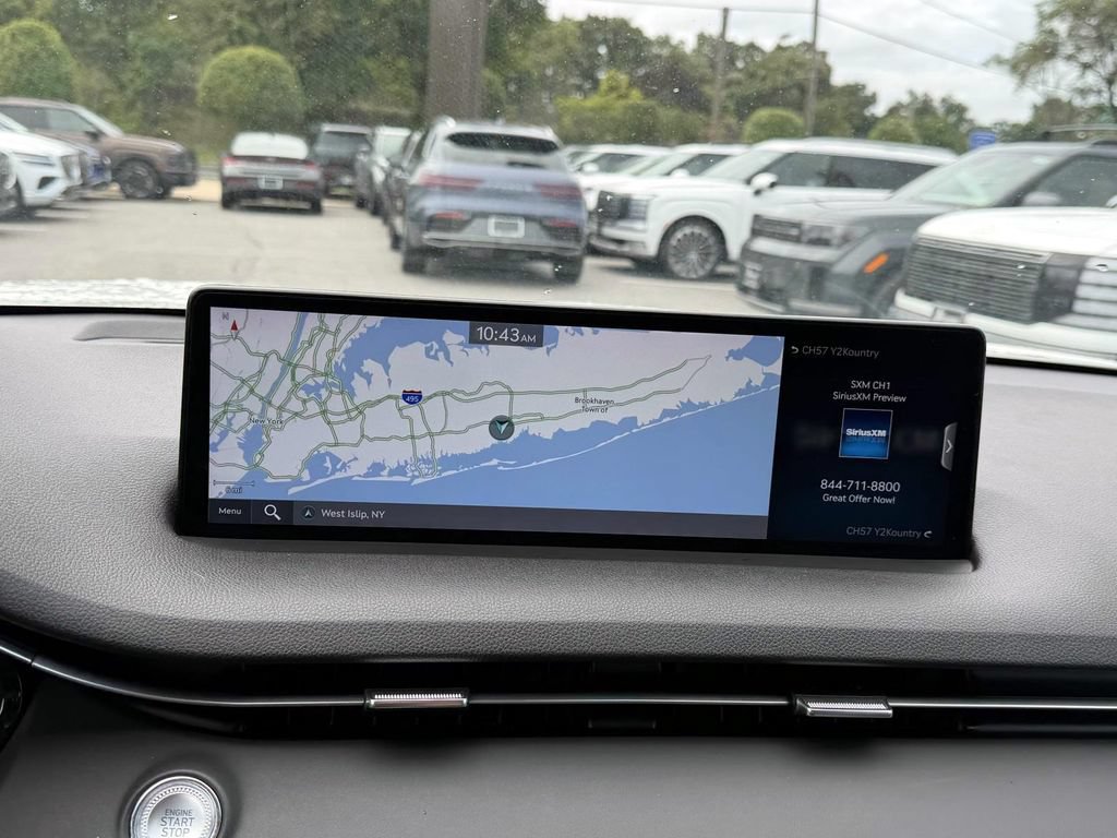 Certified 2025 Genesis GV70 2.5T AWD/4WD image 25