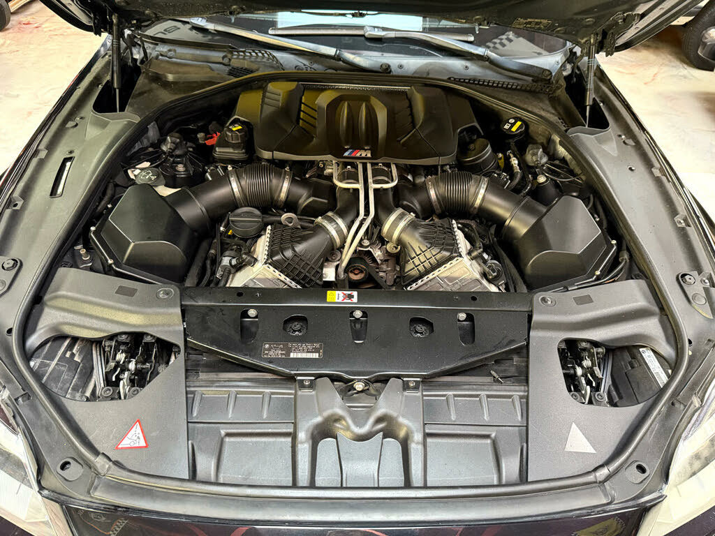 Used 2015 BMW M6 Convertible RWD image 33