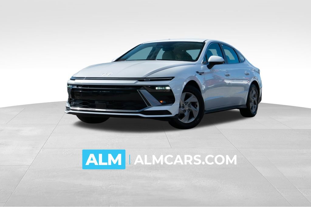 Certified 2025 Hyundai Sonata SE image 1