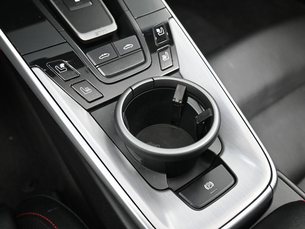 Certified 2021 Porsche 911 Targa 4S image 22