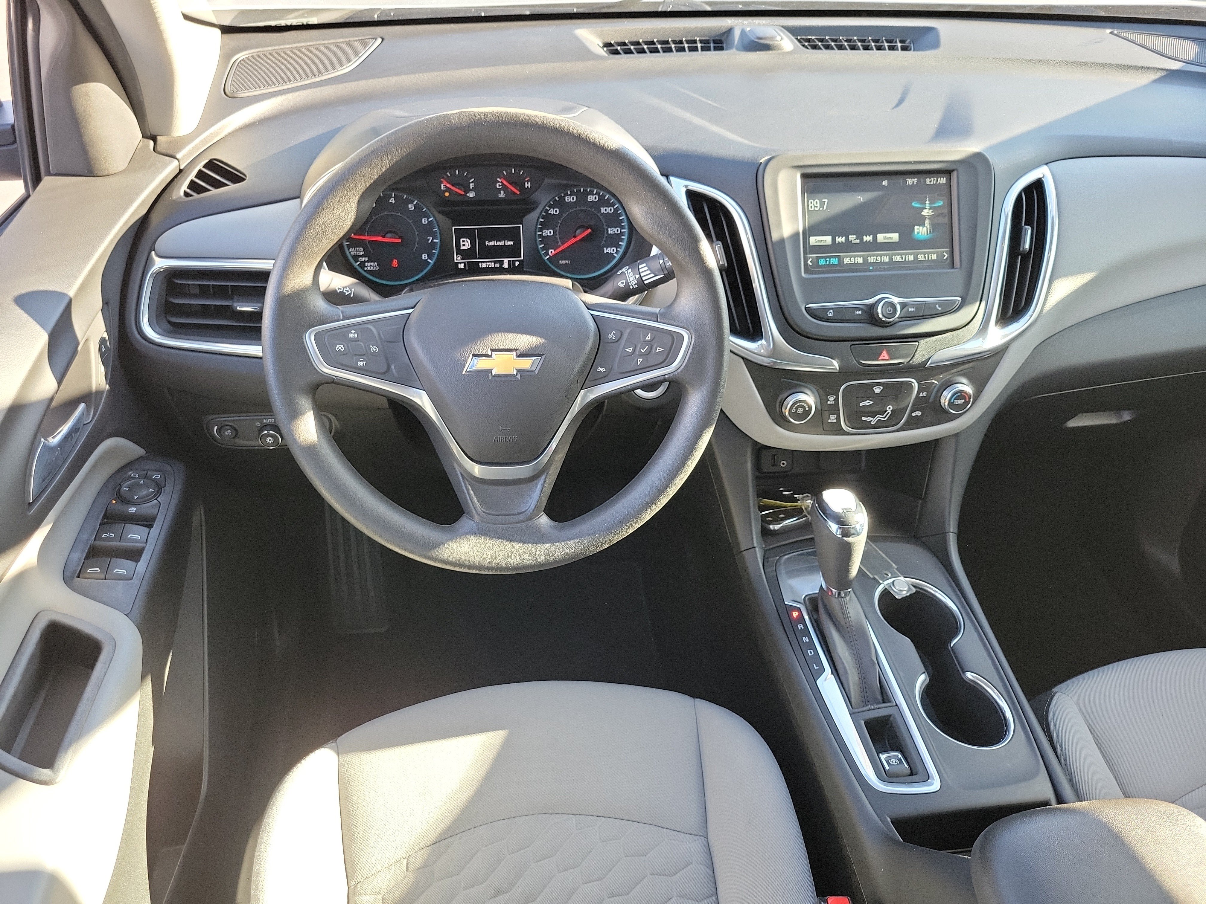 Used 2018 Chevrolet Equinox LS FWD image 4