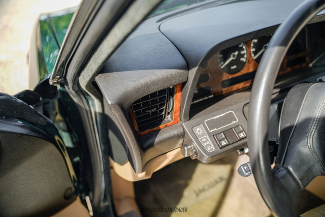 Used 1988 Jaguar XJ6 RWD image 57