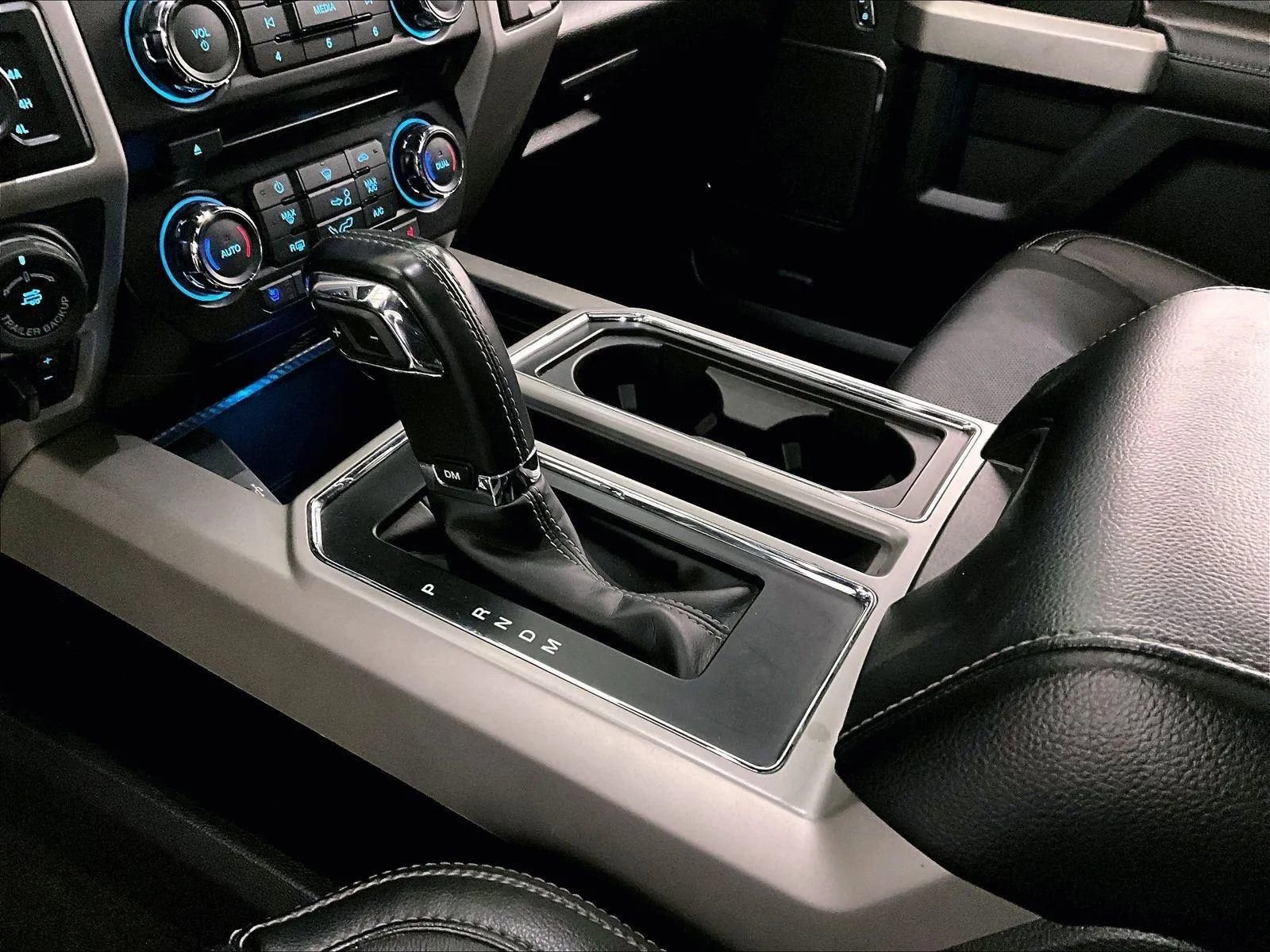 Used 2018 Ford F150 Lariat image 16