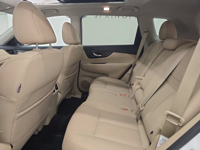 Used 2019 Nissan Rogue SL w/ Premium Package FWD image 17
