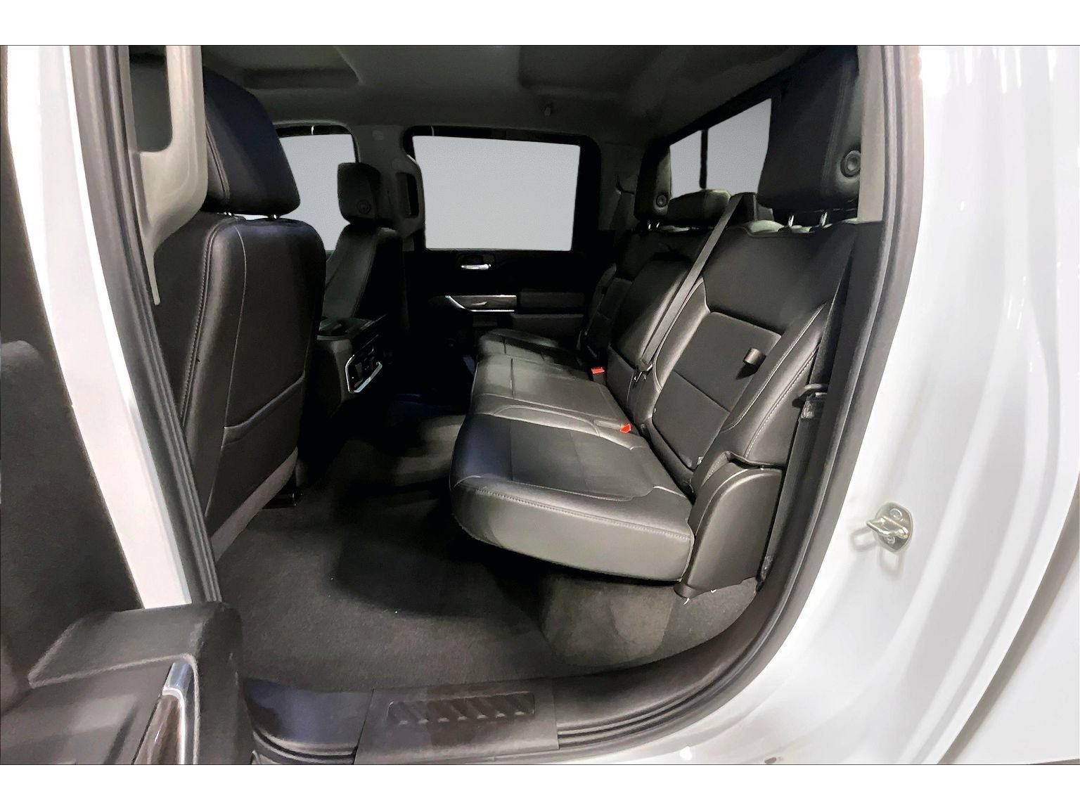 Used 2021 Chevrolet Silverado 2500 LTZ w/ LTZ Plus Package AWD/4WD image 35