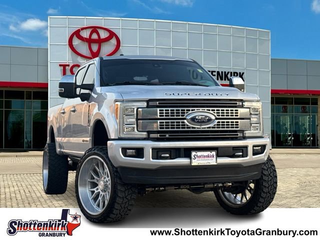 Used 2017 Ford F250 Platinum w/ Platinum Ultimate Package AWD/4WD image 1