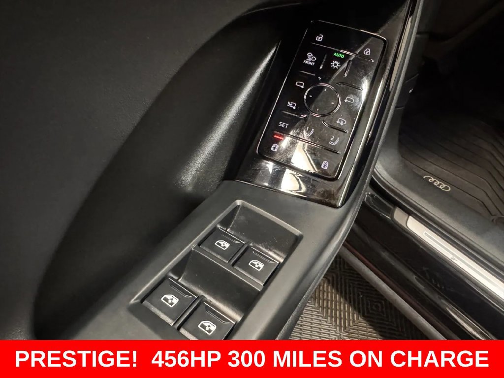 Used 2025 Audi Q6 e-tron Prestige w/ 20" Wheel Package AWD/4WD image 24