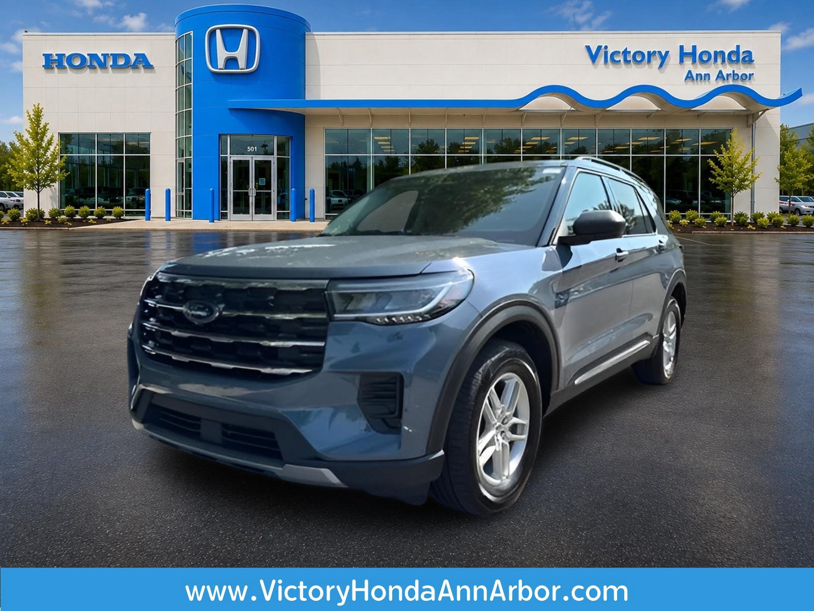 Used 2025 Ford Explorer Active