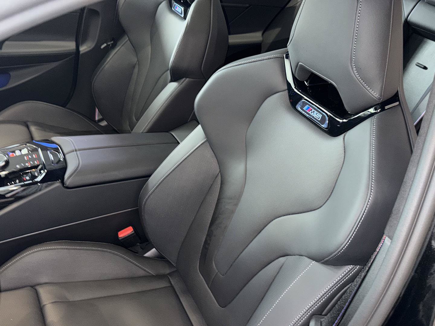 New 2027 BMW M5 Touring w/ M Driver's Package AWD/4WD image 29