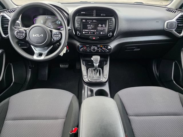Certified 2023 Kia Soul LX FWD image 21