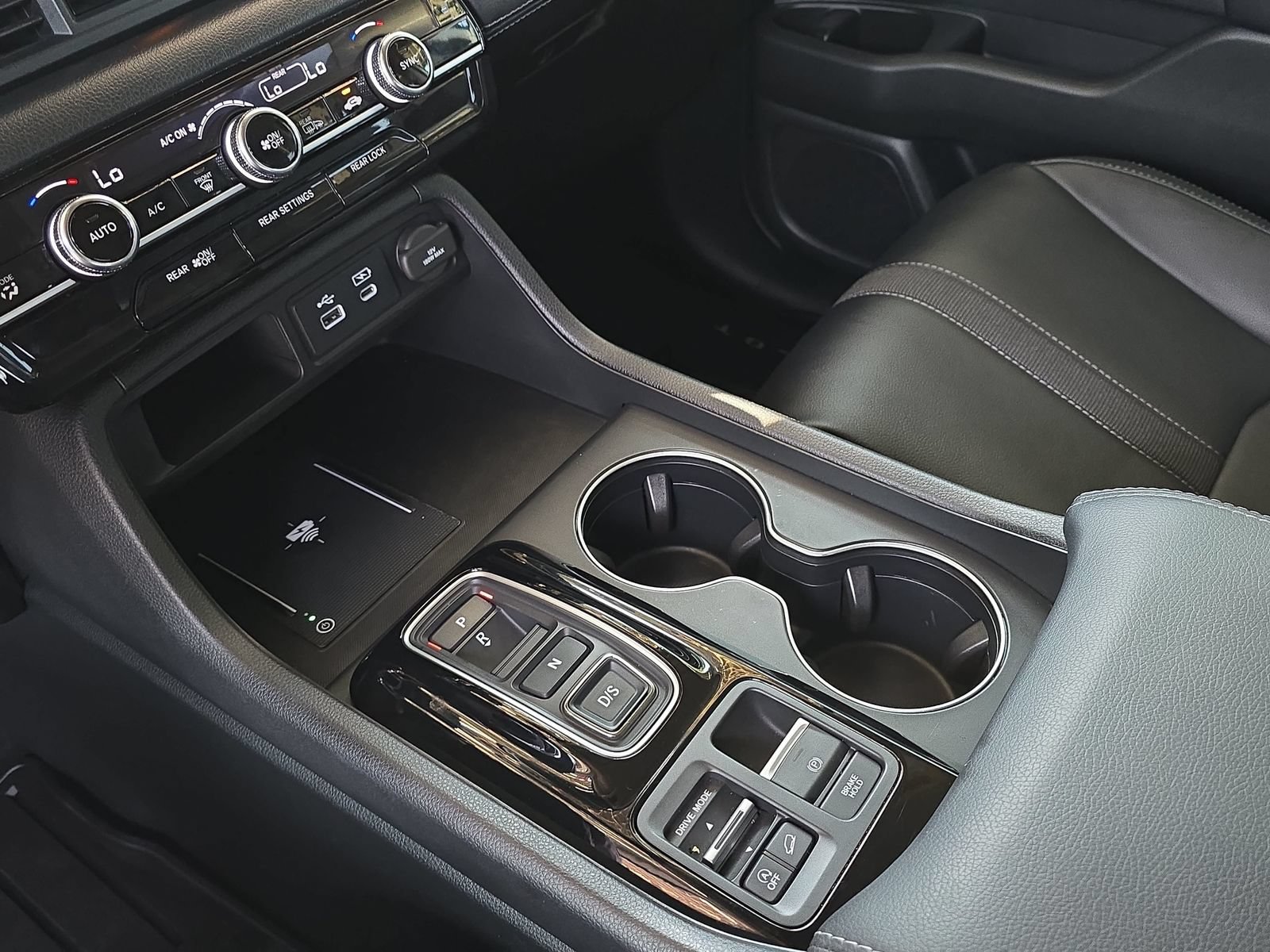 Certified 2025 Honda Pilot EX-L image 24