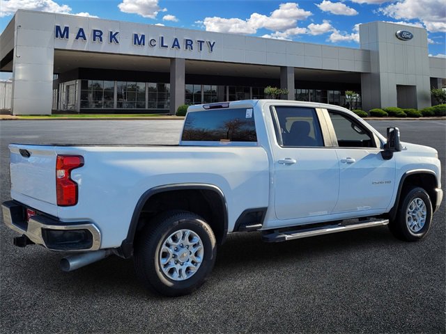Used 2024 Chevrolet Silverado 2500 LT image 3