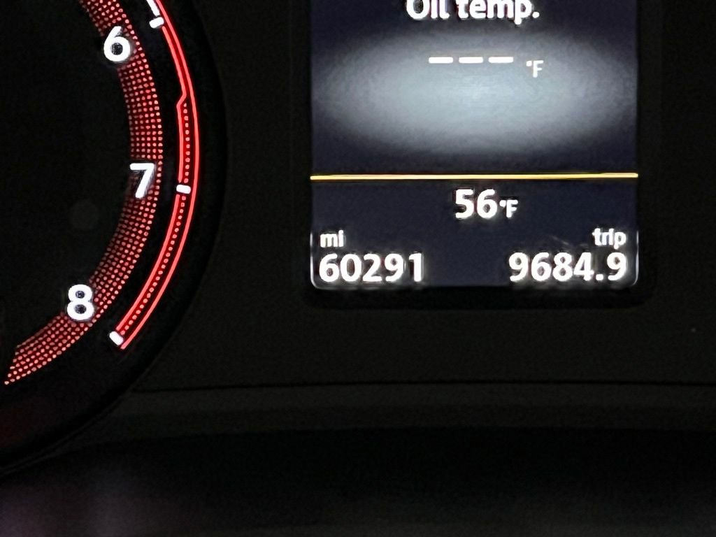 Certified 2022 Volkswagen Passat 2.0T SE FWD image 25