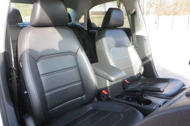 Used 2014 Volkswagen Passat 1.8T Wolfsburg Edition image 40