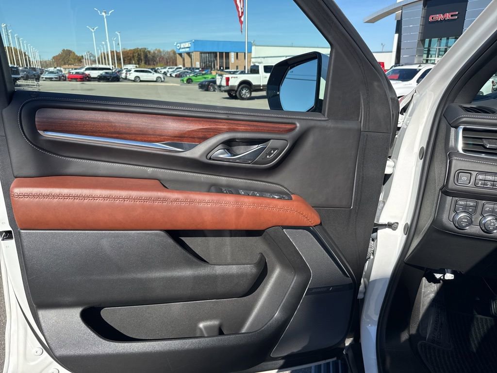 Used 2024 GMC Yukon Denali Ultimate image 29