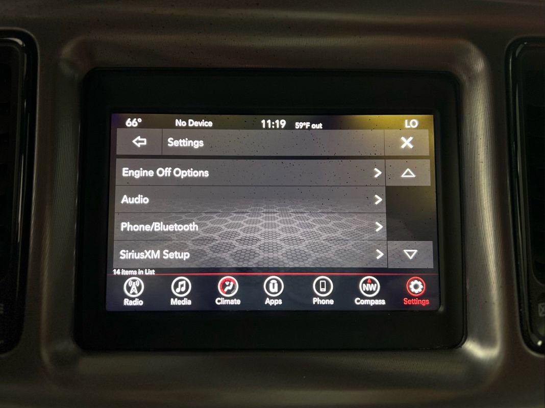 Used 2019 Dodge Challenger SXT image 27