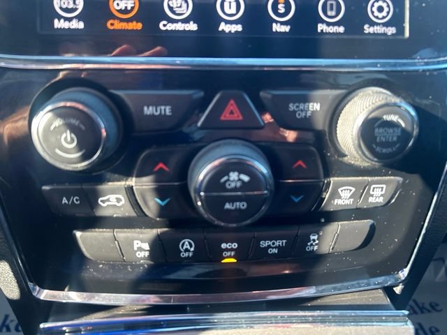 Used 2020 Jeep Grand Cherokee Altitude AWD/4WD image 27