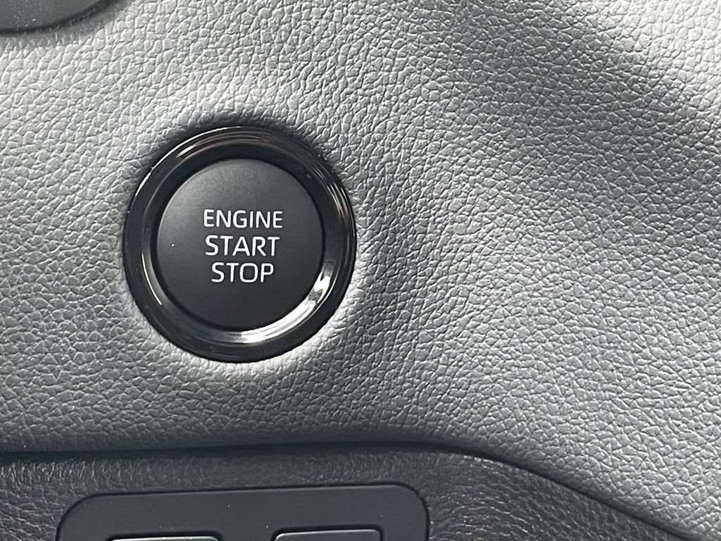 New 2026 Toyota Tundra Limited AWD/4WD image 34