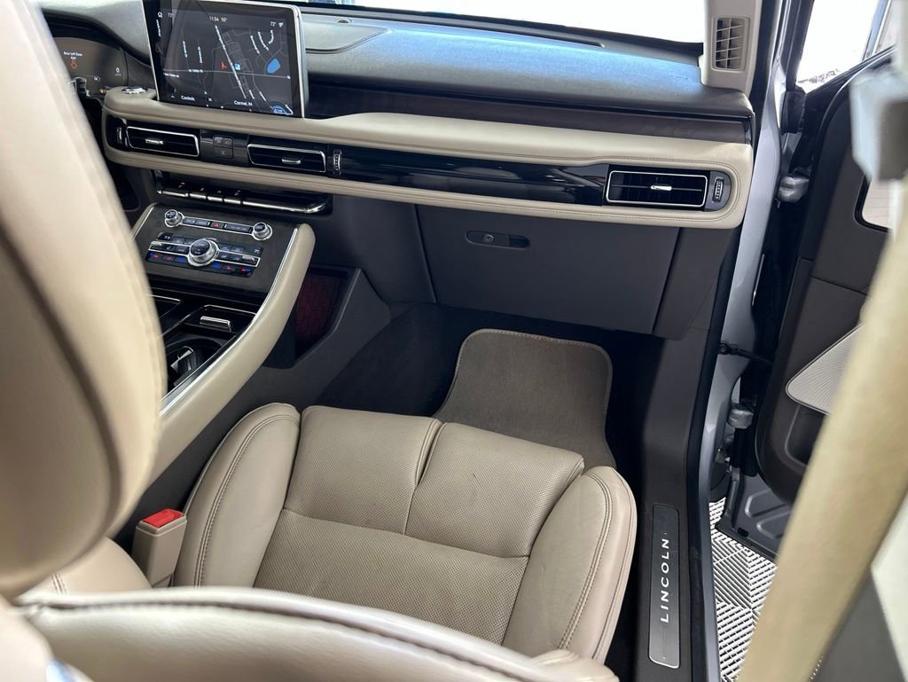 Used 2020 Lincoln Aviator Reserve w/ Equipment Group 202A AWD/4WD image 27