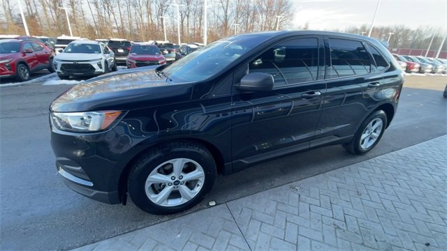 Used 2020 Ford Edge SE image 4