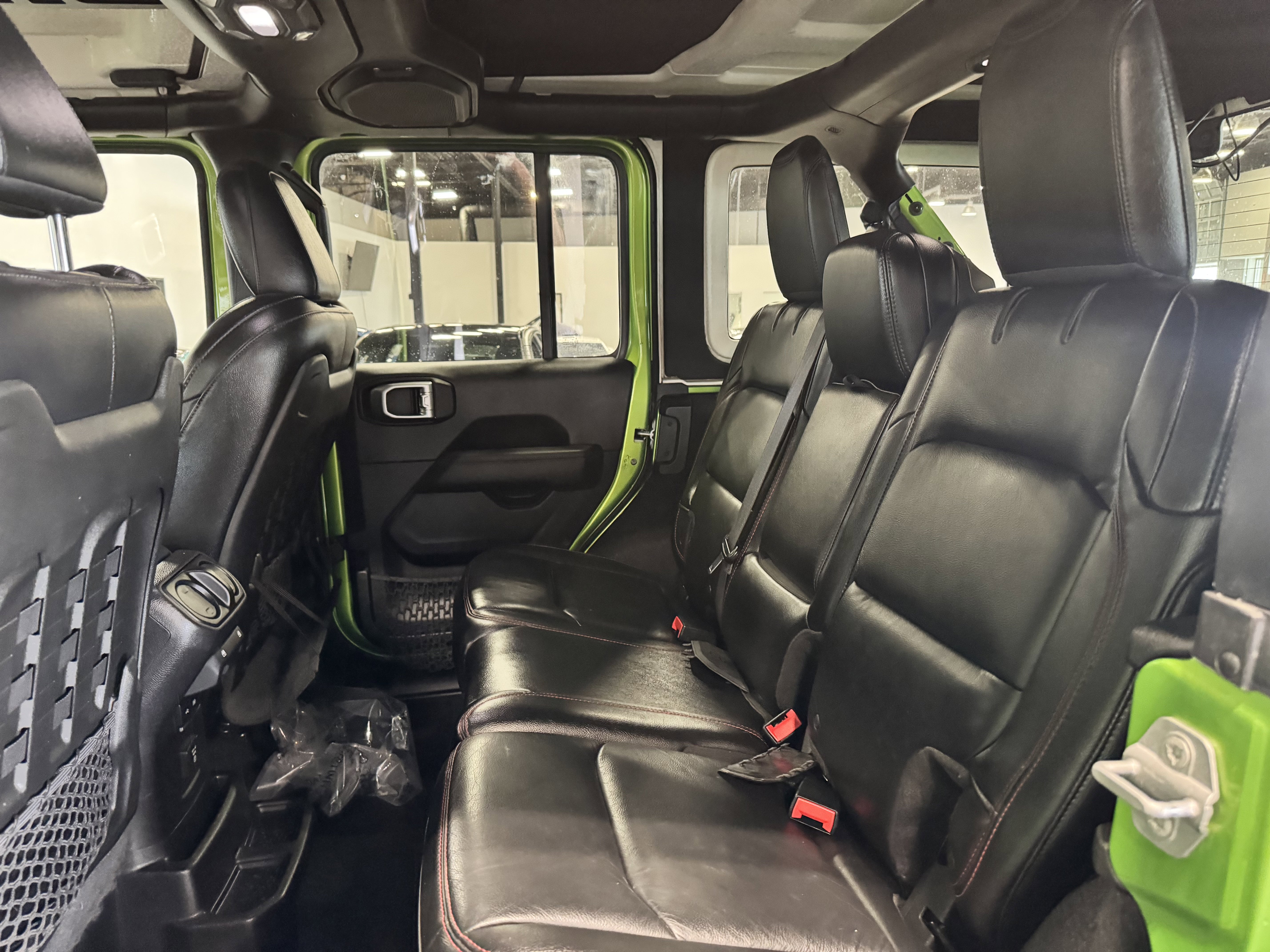 Used 2018 Jeep Wrangler Unlimited Rubicon image 29