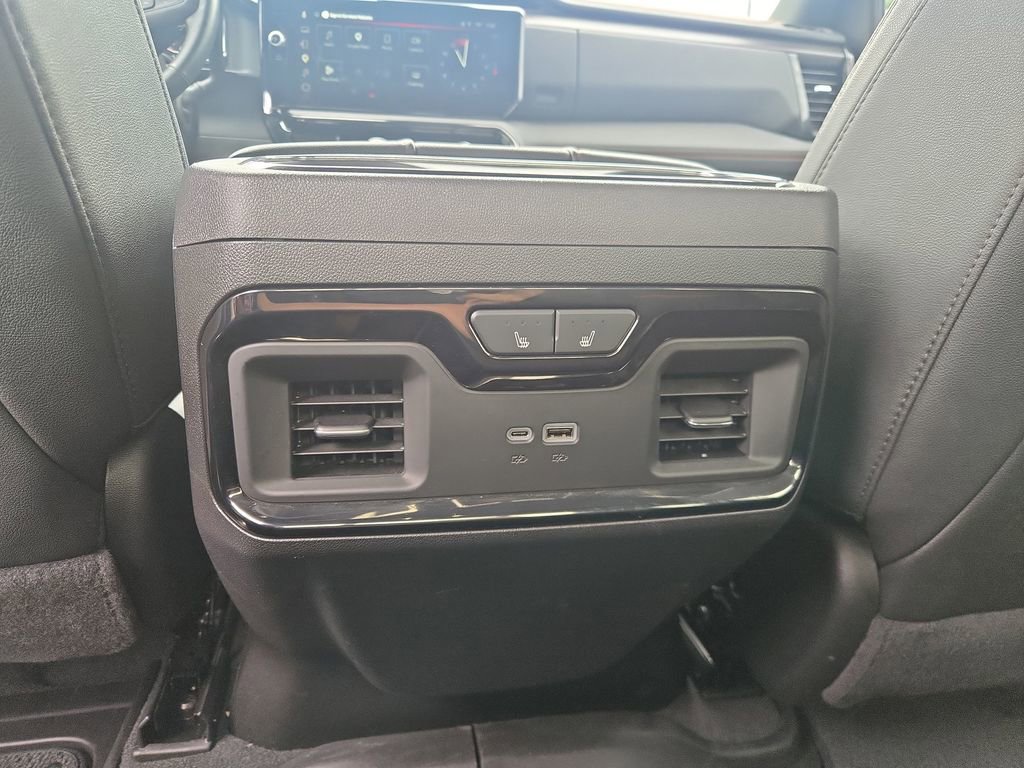 Used 2025 GMC Sierra 2500 AT4 w/ AT4 Premium Plus Package AWD/4WD image 11