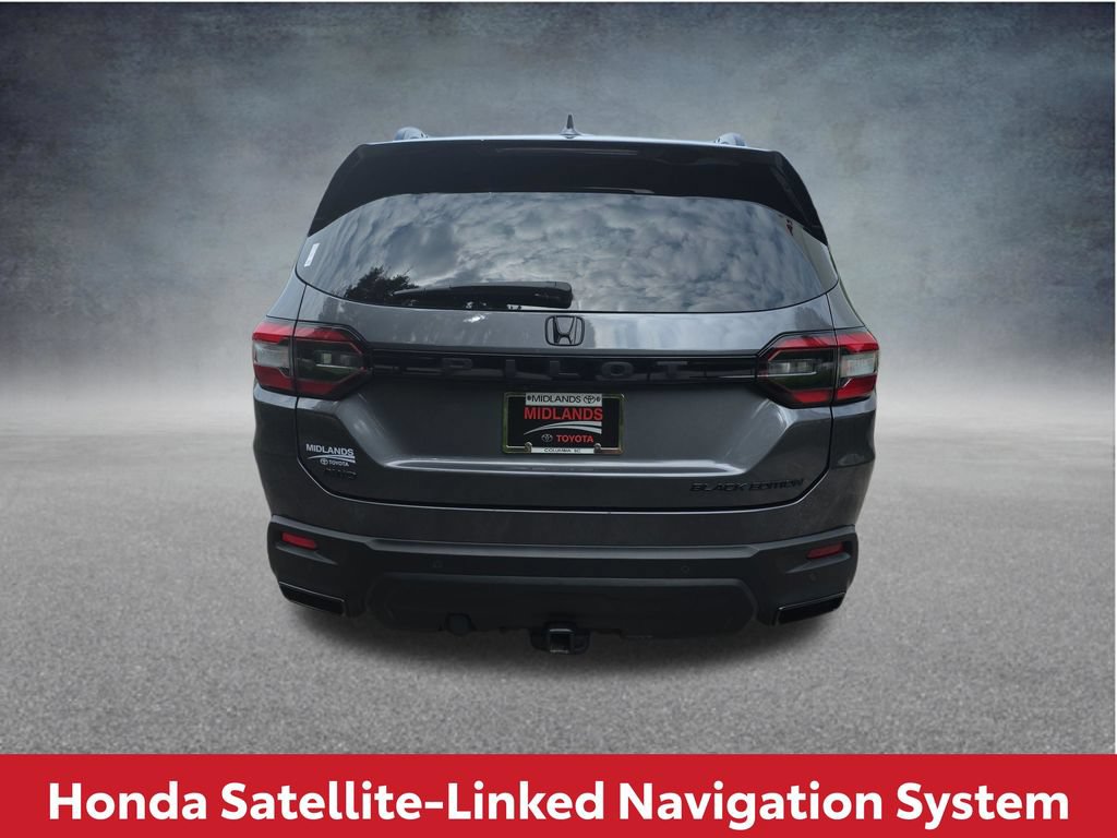Used 2025 Honda Pilot Black Edition image 5