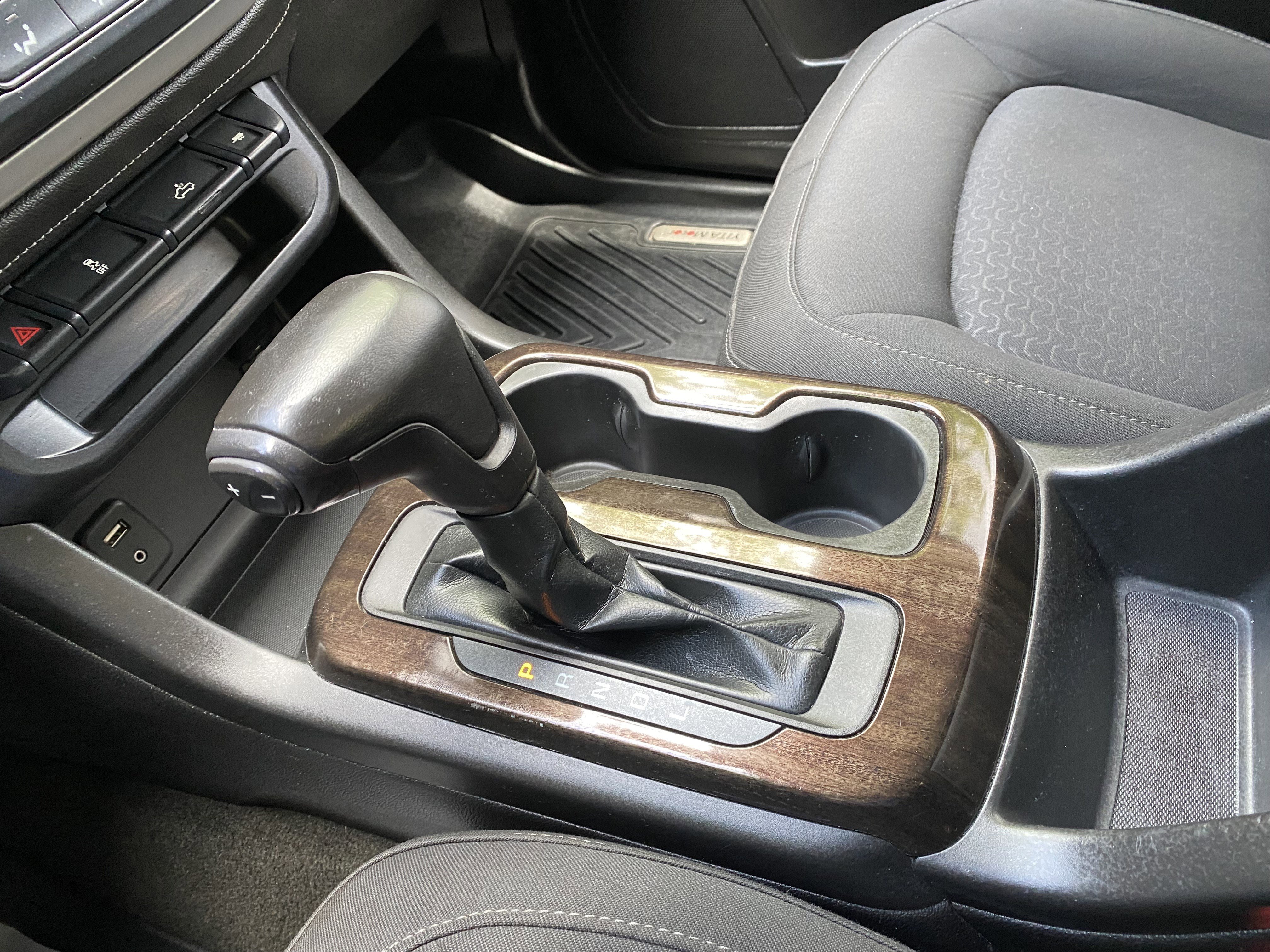 Used 2018 GMC Canyon SLE image 28