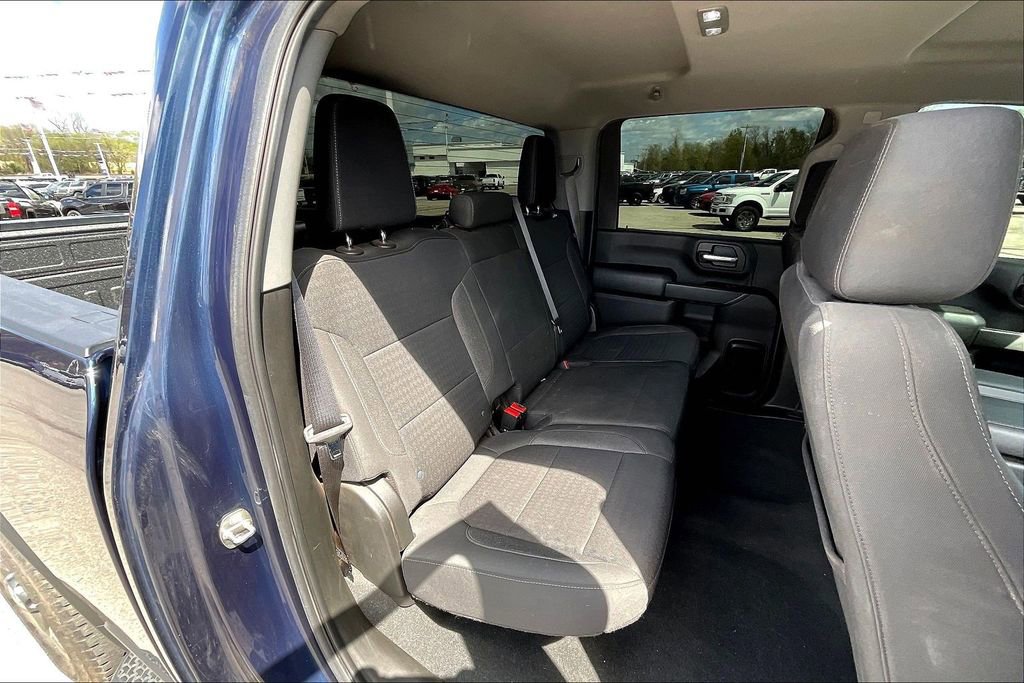 Used 2022 Chevrolet Silverado 2500 Custom w/ Custom Value Package image 28