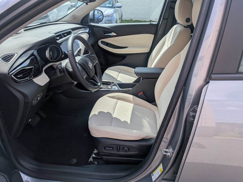 Used 2023 Buick Encore GX Preferred w/ Cold Weather Comfort Package FWD image 10