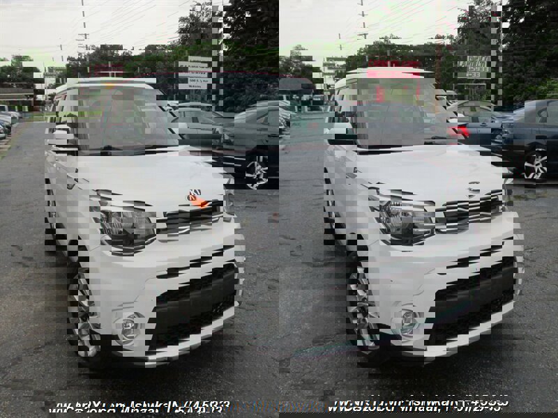 Used 2019 Kia Soul + image 7