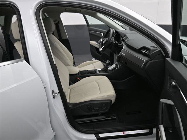 Certified 2025 Audi Q3 2.0T Premium w/ Convenience Package image 35