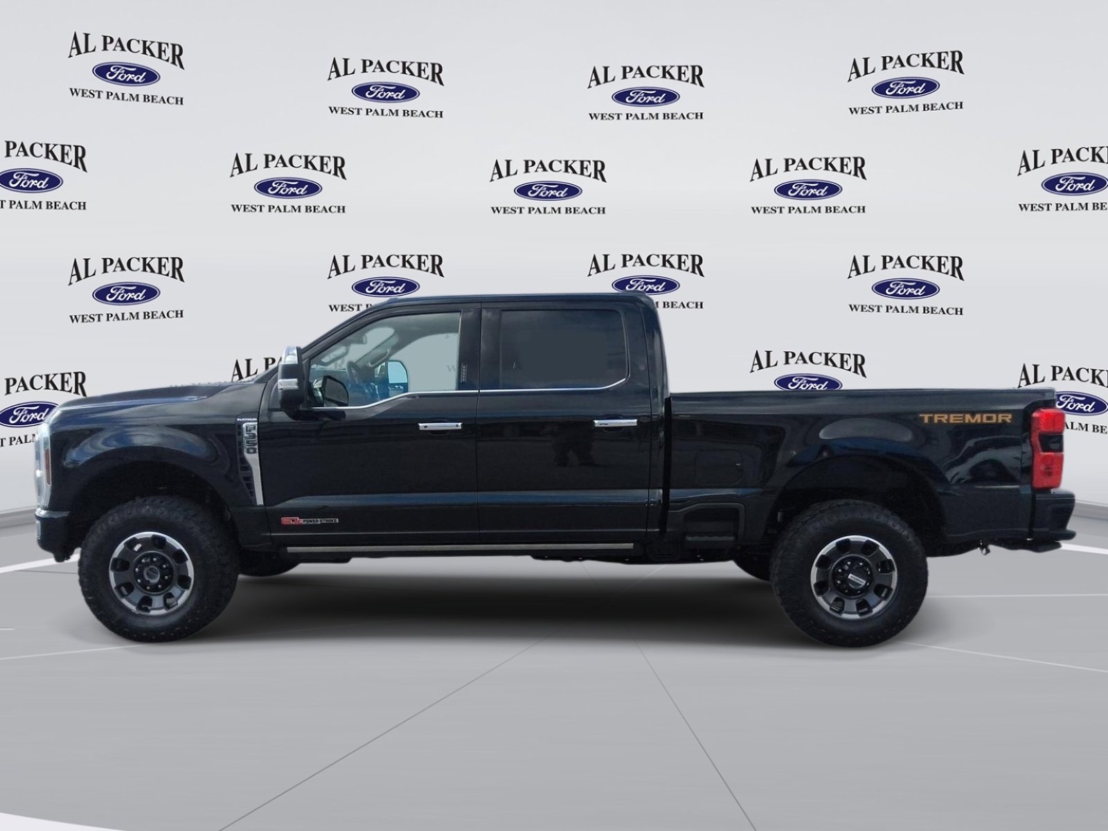 Used 2024 Ford F350 Platinum w/ Tremor Off-Road Package image 2