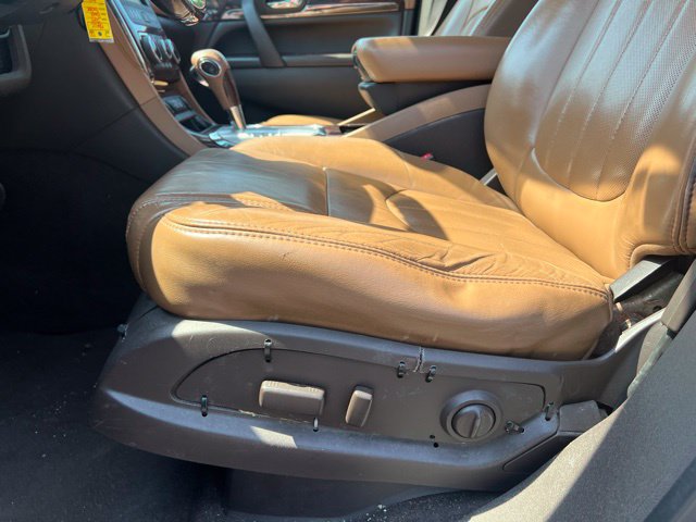 Used 2014 Buick Enclave Leather FWD image 16