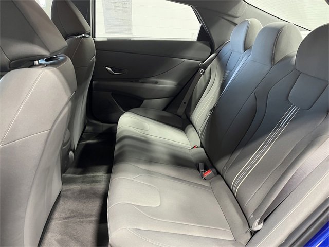Used 2025 Hyundai Elantra Sport image 13