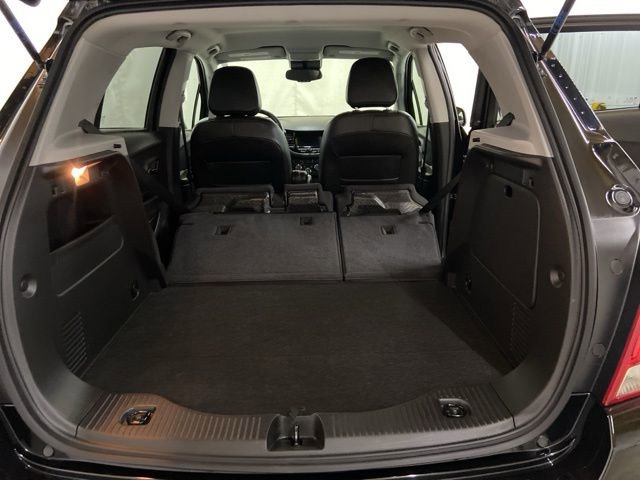 Used 2022 Chevrolet Trax LT w/ LT Convenience Package AWD/4WD image 15