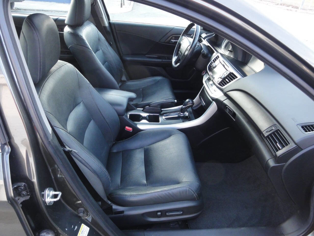 Used 2013 Honda Accord EX-L image 17