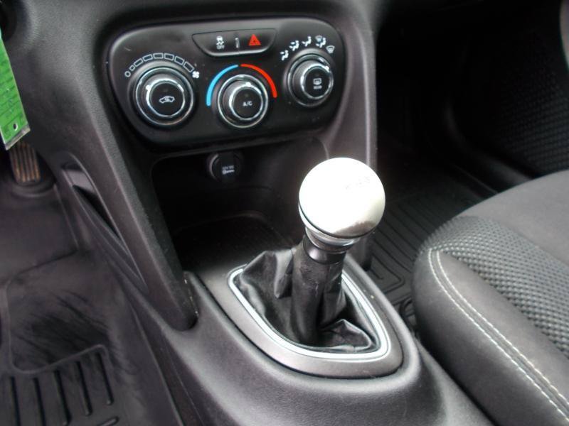 Used 2015 Dodge Dart SXT FWD image 30