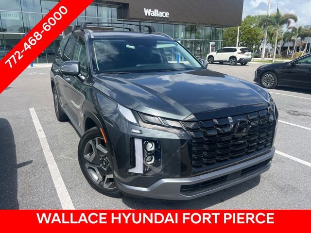 Used 2023 Hyundai Palisade SEL w/ Premium Package FWD image 3