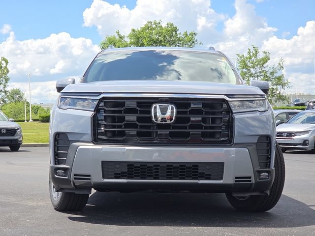 New 2026 Honda Pilot Touring image 5