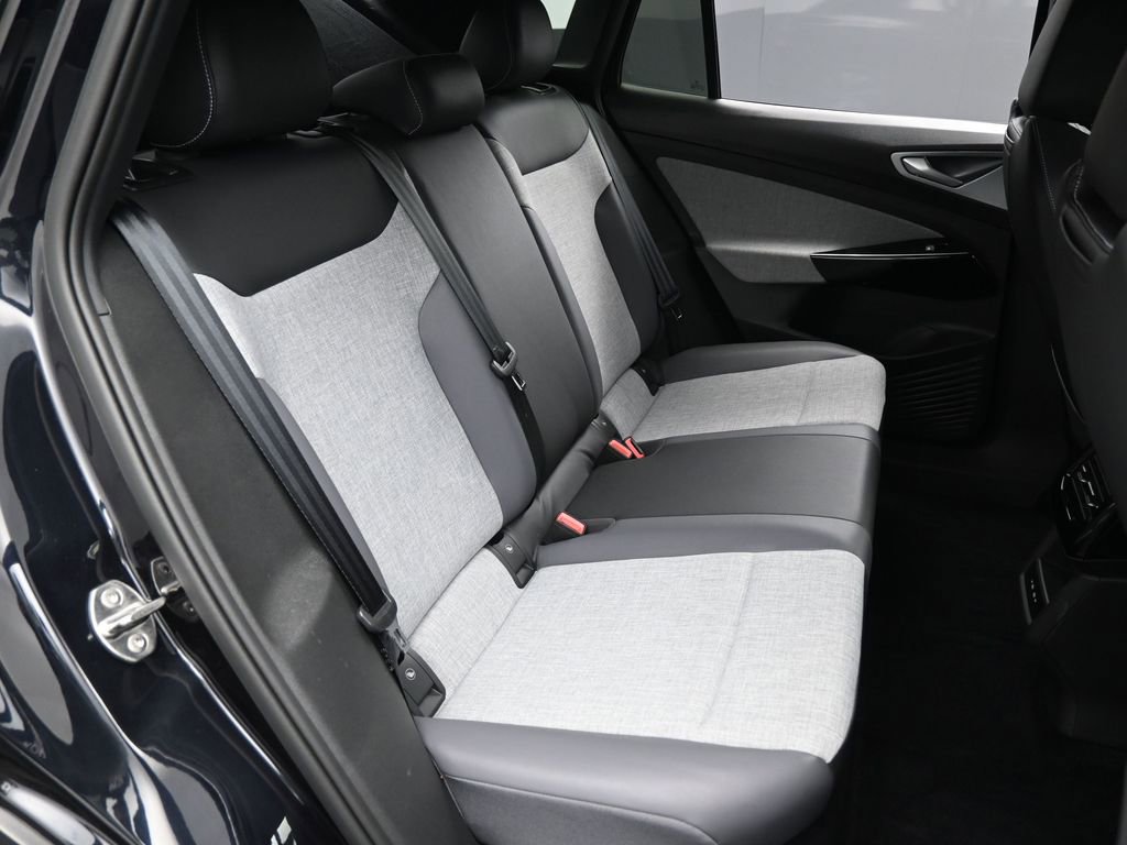 Used 2024 Volkswagen ID.4 2WD image 29