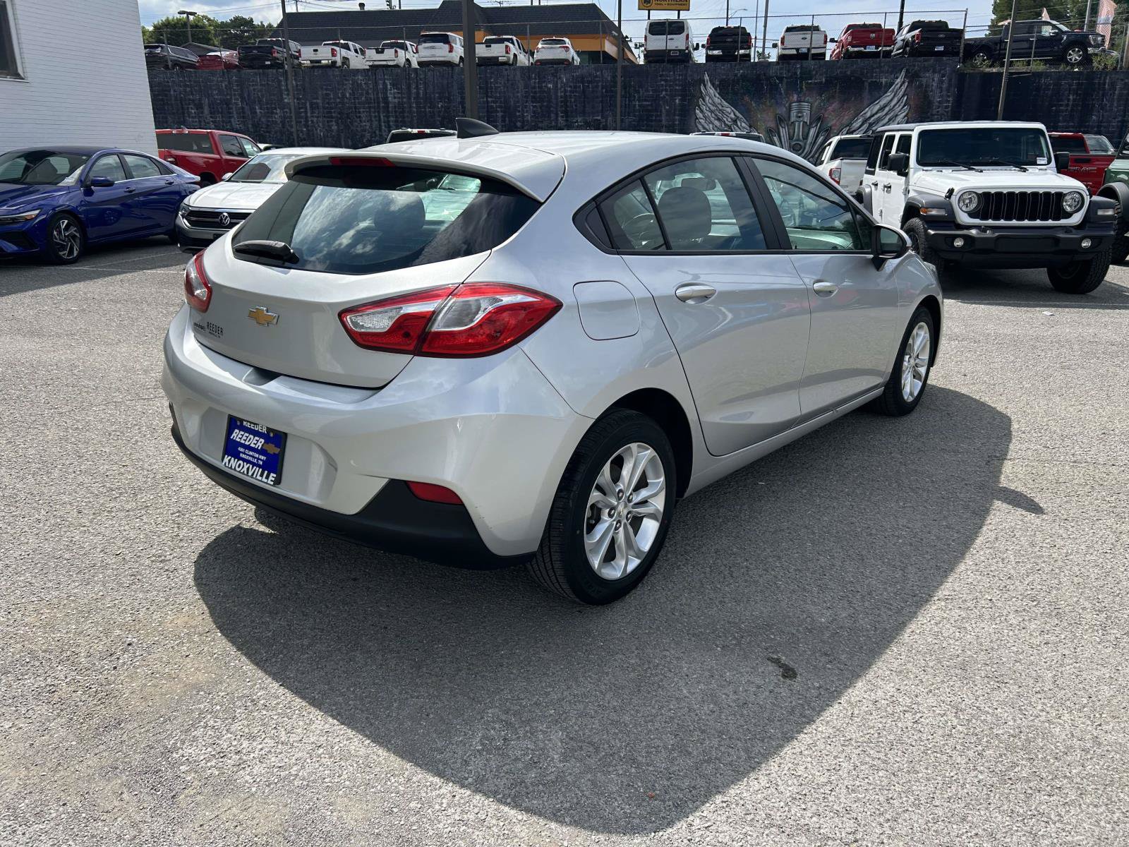 Used 2019 Chevrolet Cruze LS w/ LS Convenience Package FWD image 3
